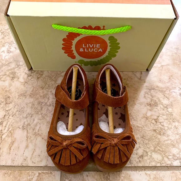 New With Tags Livie & Luca Suede Willow Shoes - Picture 1 of 5